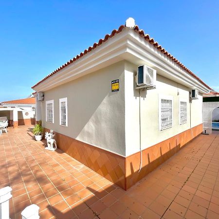 Agradable Casa independiente con piscina Sevilla Exterior foto