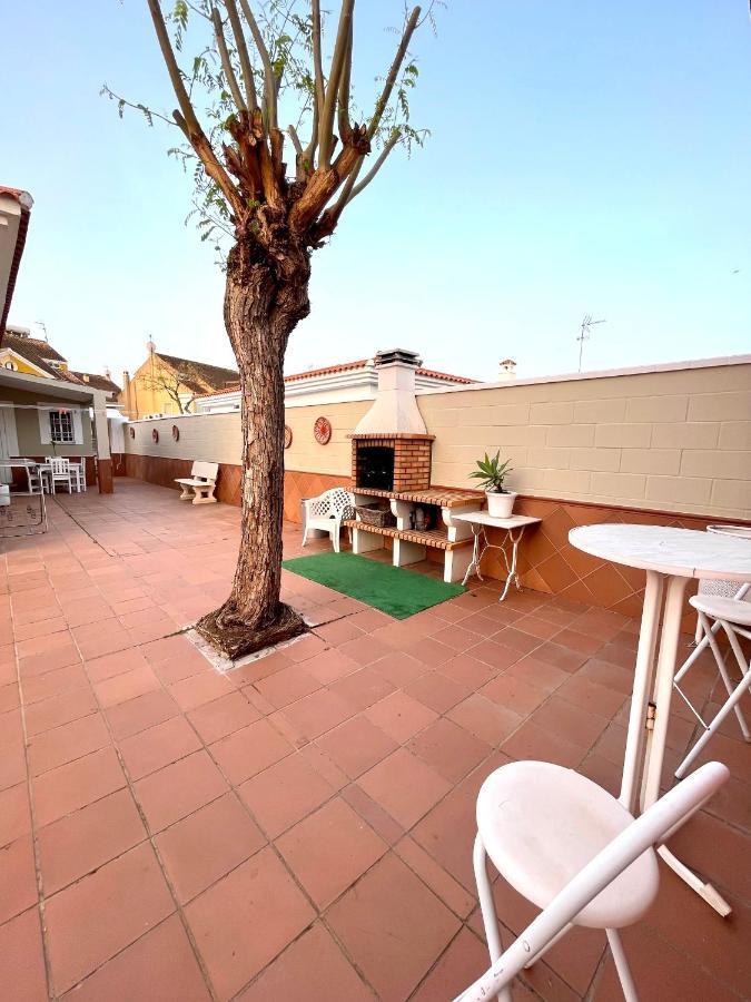Agradable Casa independiente con piscina Sevilla Exterior foto