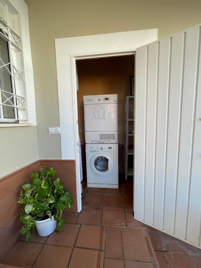 Agradable Casa independiente con piscina Sevilla Exterior foto